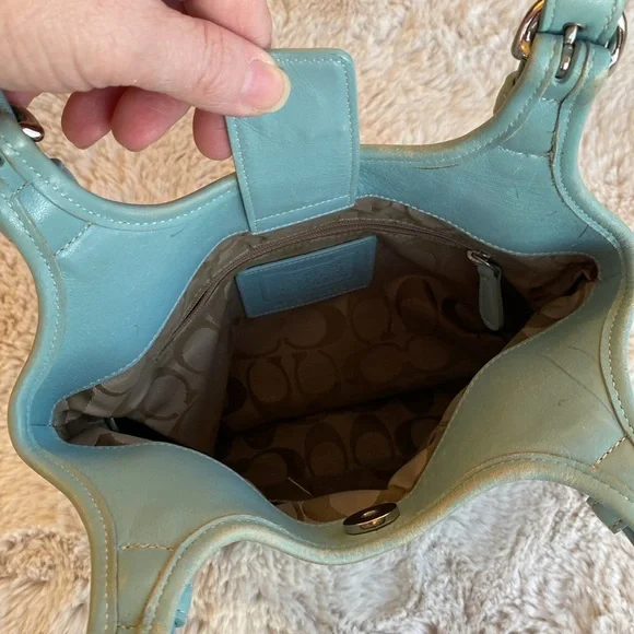 COACH Vintage Soho Slim #4983 Leather Lt. Blue Y2K Shoulder Bag Silver Hardware - Picture 6 of 13